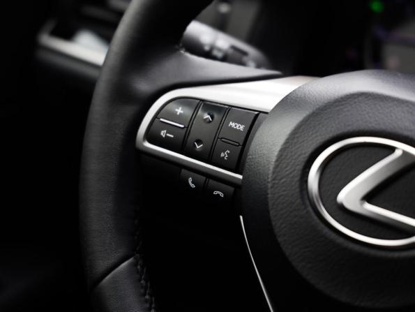 Lexus ES VI Рестайлинг с пробегом 2016 года, цена 2 599 000 рублей, 152864 км, седан, Автокод Объявления