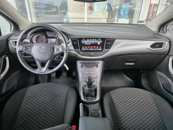 Opel Astra K с пробегом 2019 года, цена 1 399 000 рублей, 146000 км, универсал, Автокод Объявления