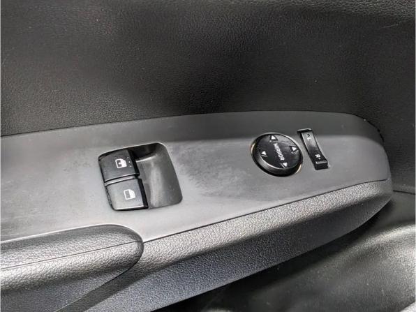 Hyundai Solaris II с пробегом 2017 года, цена 970 000 рублей, 201478 км, седан, Автокод Объявления