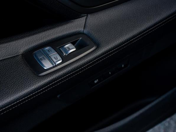 BMW 7 серии VI (G11/G12) Рестайлинг с пробегом 2019 года, цена 4 299 000 рублей, 219000 км, седан, Автокод Объявления