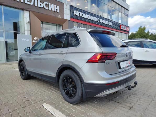 Volkswagen Tiguan II с пробегом 2016 года, цена 2 226 000 рублей, 165788 км, внедорожник, Автокод Объявления