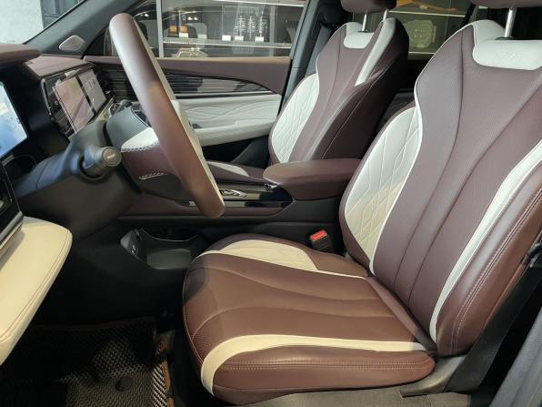 Geely Monjaro I с пробегом 2023 года, цена 3 099 000 рублей, 53000 км, внедорожник, Автокод Объявления