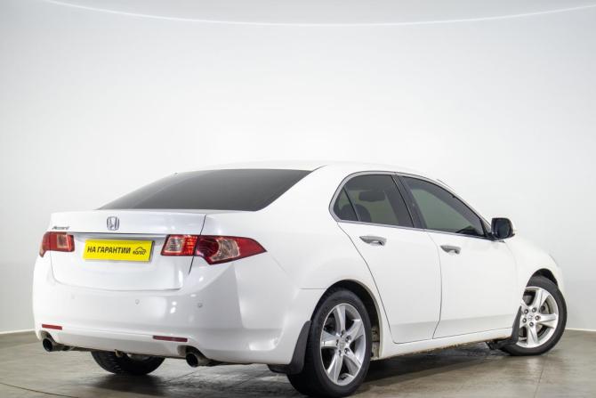 Honda Accord VIII Рестайлинг с пробегом 2012 года, цена 1 329 000 рублей, 250600 км, седан, Автокод Объявления