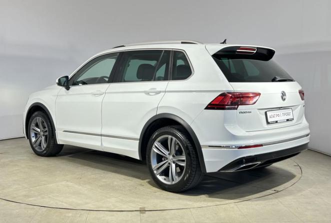 Volkswagen Tiguan II с пробегом 2018 года, цена 2 870 000 рублей, 158402 км, внедорожник, Автокод Объявления
