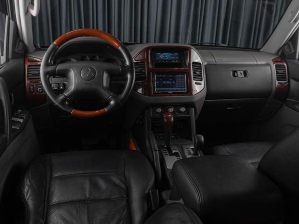 Mitsubishi Pajero III Рестайлинг с пробегом 2004 года, цена 999 000 рублей, 276606 км, внедорожник, Автокод Объявления