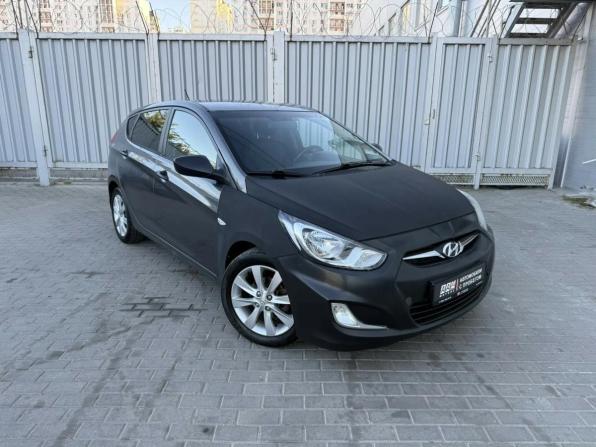 Hyundai Solaris I с пробегом 2013 года, цена 459 000 рублей, 276942 км, хэтчбек, Автокод Объявления