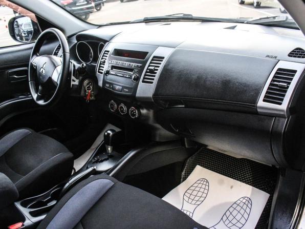 Mitsubishi Outlander II Рестайлинг с пробегом 2011 года, цена 1 041 000 рублей, 174985 км, внедорожник, Автокод Объявления