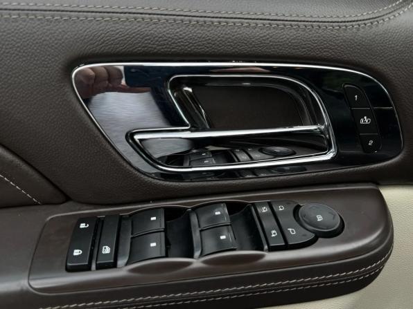 Cadillac Escalade III с пробегом 2013 года, цена 1 899 000 рублей, 265535 км, внедорожник, Автокод Объявления