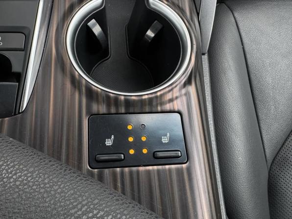 Toyota Camry VIII (XV70) с пробегом 2021 года, цена 2 439 000 рублей, 208350 км, седан, Автокод Объявления