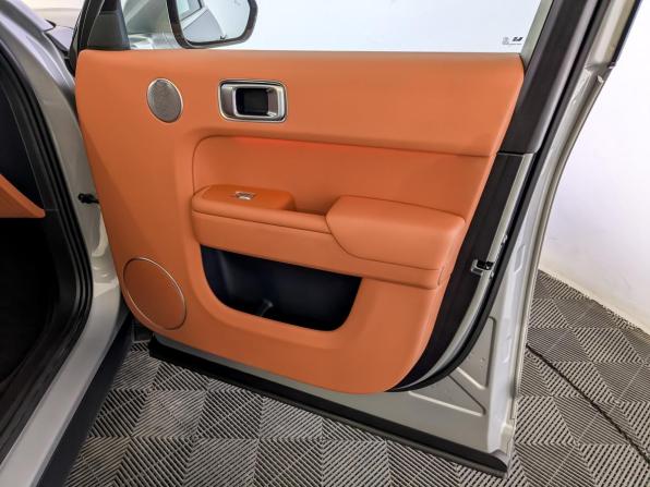 Li Auto (Lixiang) L7 I с пробегом 2024 года, цена 5 850 000 рублей, 43260 км, внедорожник, Автокод Объявления