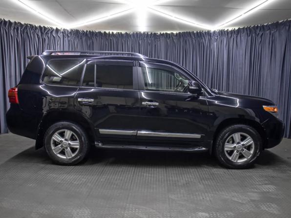 Toyota Land Cruiser 200 Series Рестайлинг 1 с пробегом 2012 года, цена 3 598 000 рублей, 260988 км, внедорожник, Автокод Объявления