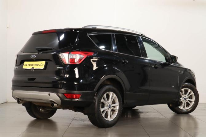 Ford Kuga II Рестайлинг с пробегом 2018 года, цена 1 729 000 рублей, 131000 км, внедорожник, Автокод Объявления