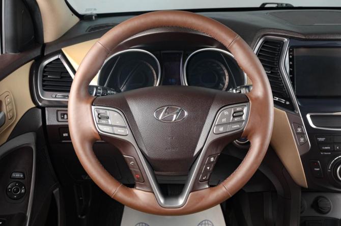 Hyundai Santa Fe III с пробегом 2013 года, цена 1 699 000 рублей, 212946 км, внедорожник, Автокод Объявления