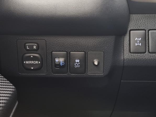 Toyota RAV4 IV (XA40) с пробегом 2013 года, цена 1 999 000 рублей, 140818 км, внедорожник, Автокод Объявления