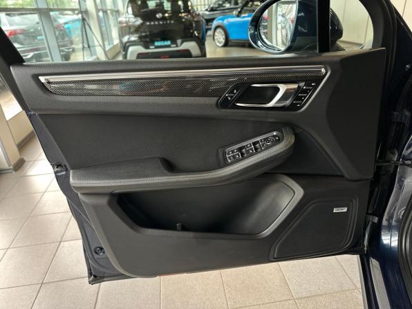 Porsche Macan I с пробегом 2014 года, цена 2 250 000 рублей, 186628 км, внедорожник, Автокод Объявления