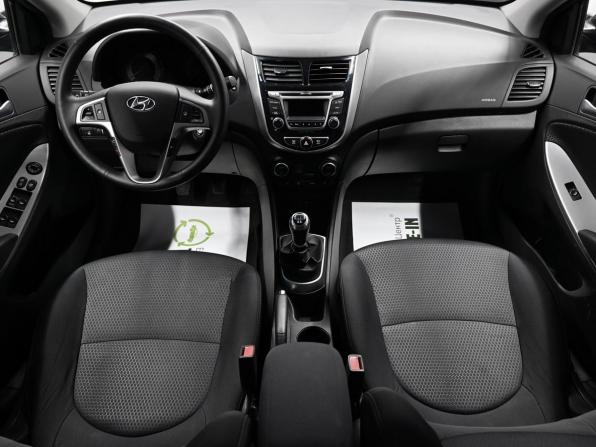 Hyundai Solaris I Рестайлинг с пробегом 2014 года, цена 945 000 рублей, 114304 км, хэтчбек, Автокод Объявления