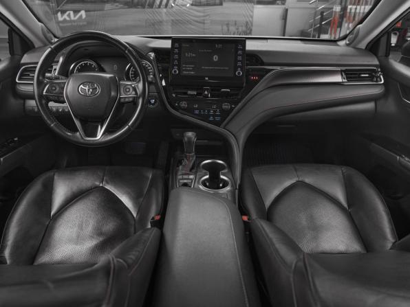Toyota Camry VIII (XV70) с пробегом 2021 года, цена 3 195 000 рублей, 137600 км, седан, Автокод Объявления
