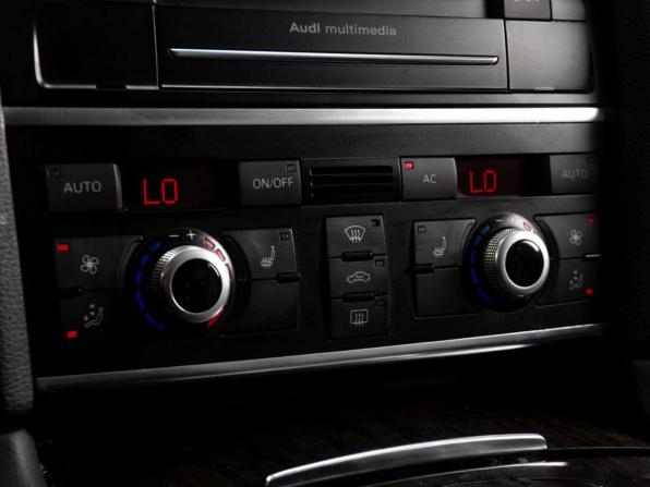 Audi Q7 I (4L) Рестайлинг с пробегом 2011 года, цена 2 109 000 рублей, 199788 км, внедорожник, Автокод Объявления
