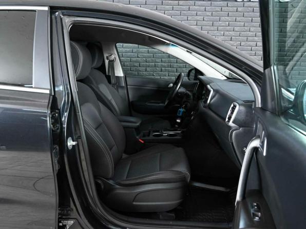 Kia Sportage IV Рестайлинг с пробегом 2018 года, цена 2 300 000 рублей, 140965 км, внедорожник, Автокод Объявления
