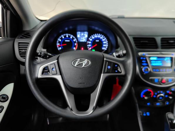 Hyundai Solaris I Рестайлинг с пробегом 2015 года, цена 909 000 рублей, 164506 км, седан, Автокод Объявления