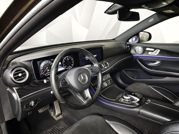 Mercedes-Benz E-Класс V (W213 S213 C238) с пробегом 2017 года, цена 2 799 000 рублей, 97000 км, седан, Автокод Объявления
