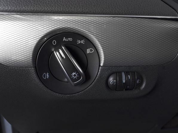 Volkswagen Jetta VI Рестайлинг с пробегом 2015 года, цена 999 995 рублей, 209203 км, седан, Автокод Объявления