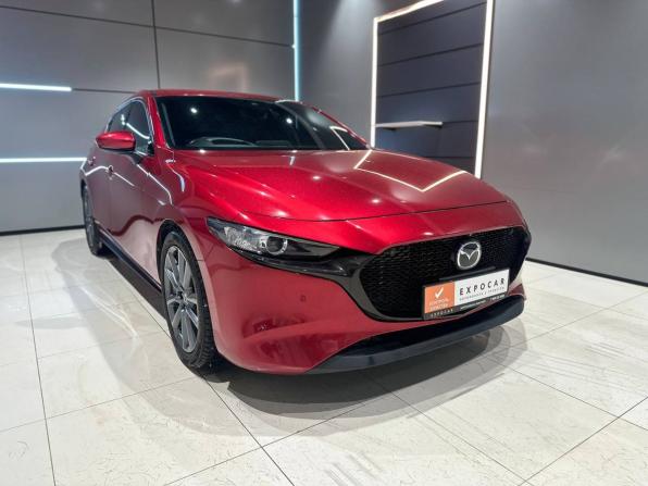 Mazda 3 IV (BP) с пробегом 2021 года, цена 1 885 000 рублей, 43000 км, хэтчбек, Автокод Объявления
