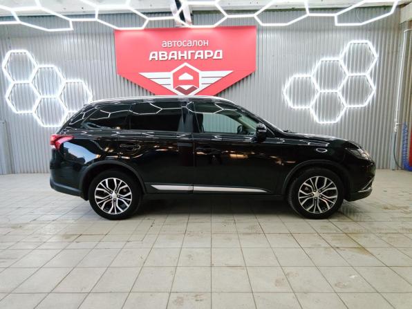 Mitsubishi Outlander III Рестайлинг 2 с пробегом 2017 года, цена 1 800 000 рублей, 168708 км, внедорожник, Автокод Объявления
