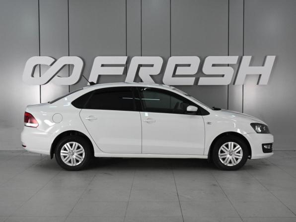 Volkswagen Polo V Рестайлинг с пробегом 2018 года, цена 1 199 000 рублей, 82849 км, седан, Автокод Объявления