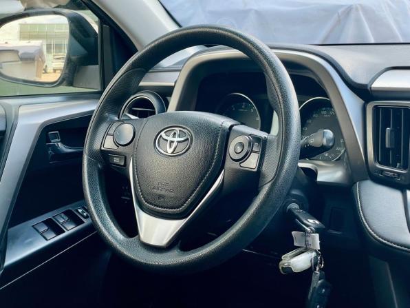 Toyota RAV4 IV (XA40) Рестайлинг с пробегом 2015 года, цена 1 880 000 рублей, 174700 км, внедорожник, Автокод Объявления