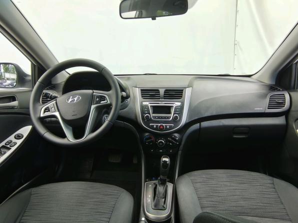 Hyundai Solaris I Рестайлинг с пробегом 2015 года, цена 950 000 рублей, 163941 км, седан, Автокод Объявления