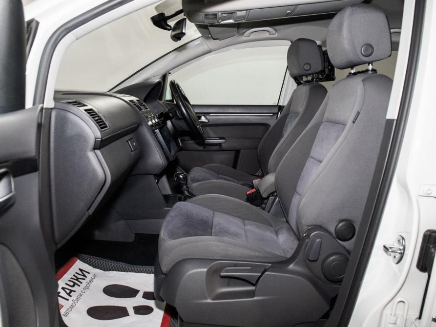 Volkswagen Touran I Рестайлинг 2 Иркутск  - изображение 6