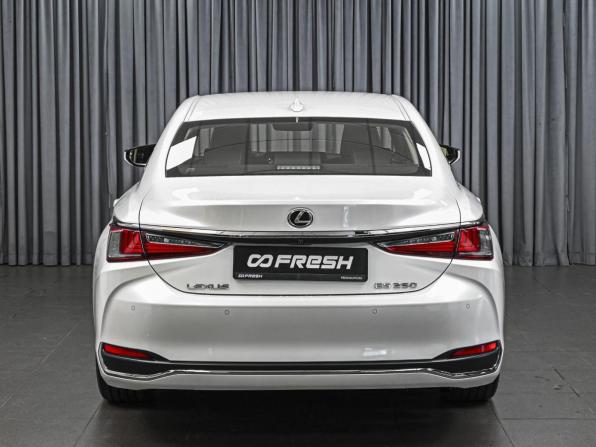 Lexus ES VII Рестайлинг с пробегом 2021 года, цена 5 148 548 рублей, 39840 км, седан, Автокод Объявления