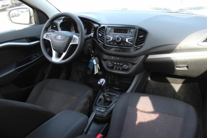 Lada (ВАЗ) Vesta I с пробегом 2018 года, цена 915 000 рублей, 83000 км, универсал, Автокод Объявления