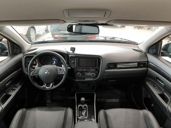 Mitsubishi Outlander III Рестайлинг 3 с пробегом 2018 года, цена 3 250 000 рублей, 113136 км, внедорожник, Автокод Объявления