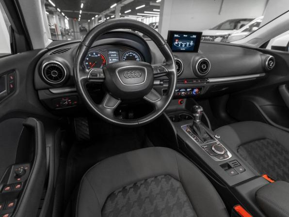 Audi A3 III (8V) с пробегом 2015 года, цена 1 530 000 рублей, 110373 км, седан, Автокод Объявления