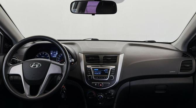 Hyundai Solaris I Рестайлинг с пробегом 2016 года, цена 990 000 рублей, 88360 км, седан, Автокод Объявления