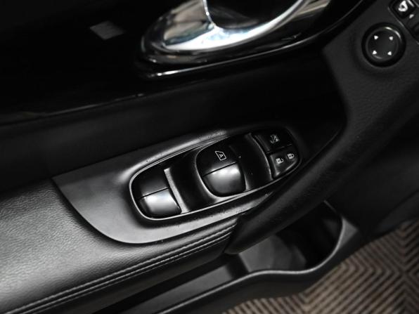 Nissan Qashqai II с пробегом 2016 года, цена 1 950 000 рублей, 127000 км, внедорожник, Автокод Объявления