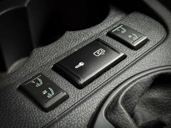 Skoda Fabia II Рестайлинг с пробегом 2011 года, цена 659 900 рублей, 250000 км, хэтчбек, Автокод Объявления