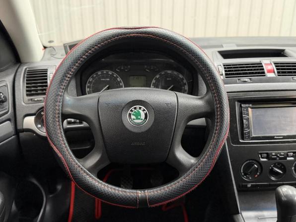 Skoda Octavia II (A5) с пробегом 2006 года, цена 559 000 рублей, 271991 км, лифтбек, Автокод Объявления