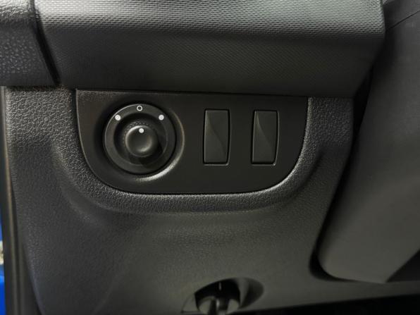 Renault Sandero II Рестайлинг с пробегом 2019 года, цена 1 075 000 рублей, 93017 км, хэтчбек, Автокод Объявления