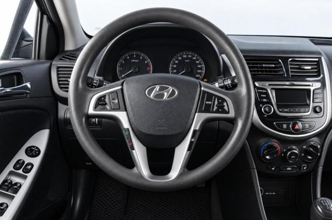 Hyundai Solaris I с пробегом 2013 года, цена 629 000 рублей, 265000 км, седан, Автокод Объявления