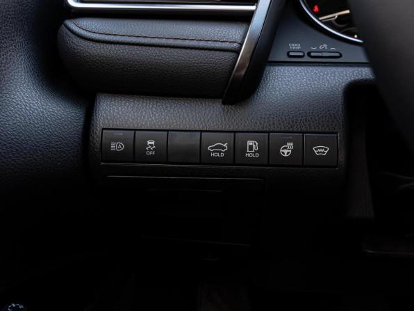 Toyota Camry VIII (XV70) с пробегом 2019 года, цена 2 690 000 рублей, 124202 км, седан, Автокод Объявления