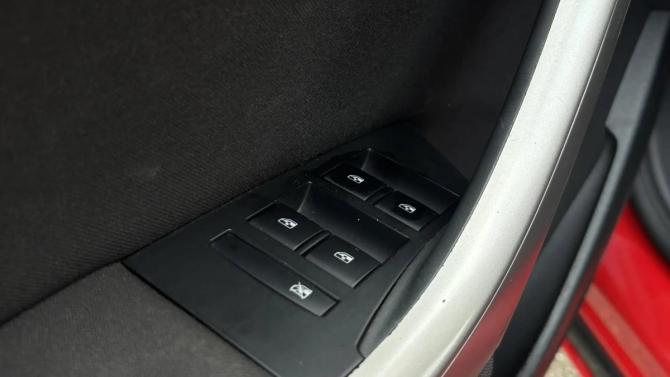 Opel Astra J с пробегом 2012 года, цена 595 000 рублей, 222138 км, хэтчбек, Автокод Объявления