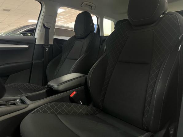 Skoda Karoq I с пробегом 2021 года, цена 2 250 000 рублей, 105000 км, внедорожник, Автокод Объявления