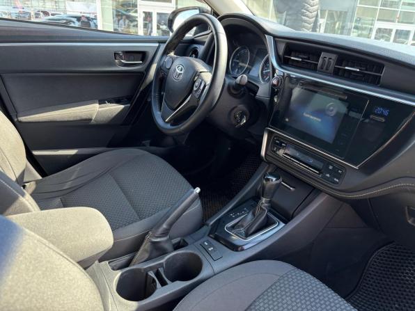 Toyota Corolla XI (E160 E170 E180) Рестайлинг 1 с пробегом 2016 года, цена 1 290 000 рублей, 93000 км, седан, Автокод Объявления