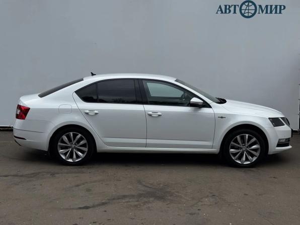Skoda Octavia III (A7) Рестайлинг с пробегом 2018 года, цена 1 579 000 рублей, 162364 км, лифтбек, Автокод Объявления