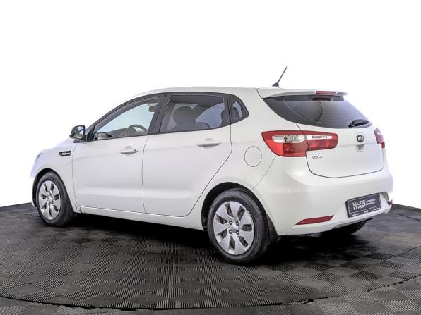 Kia Rio III с пробегом 2015 года, цена 940 000 рублей, 143205 км, хэтчбек, Автокод Объявления