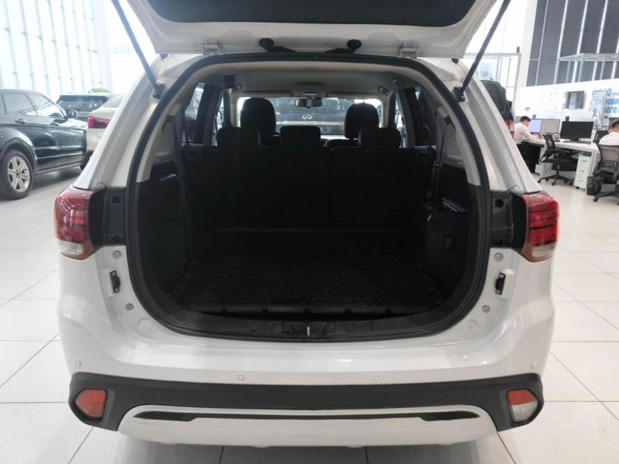 Mitsubishi Outlander III Рестайлинг 3 Казань  - изображение 12