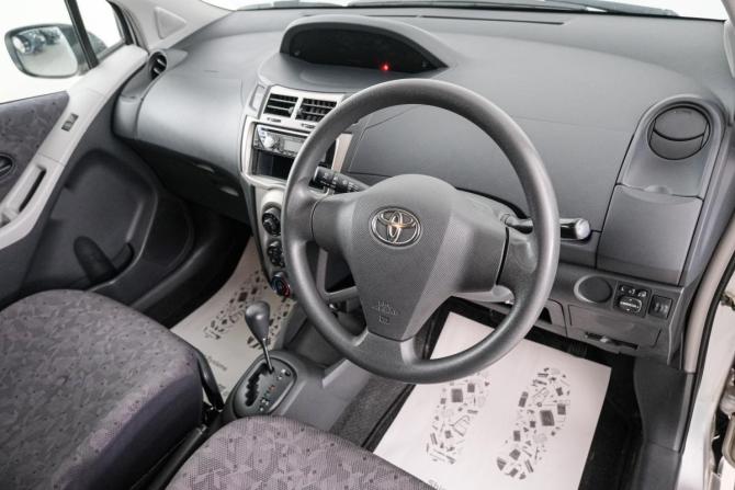 Toyota Vitz II (XP90) с пробегом 2010 года, цена 739 000 рублей, 142000 км, хэтчбек, Автокод Объявления